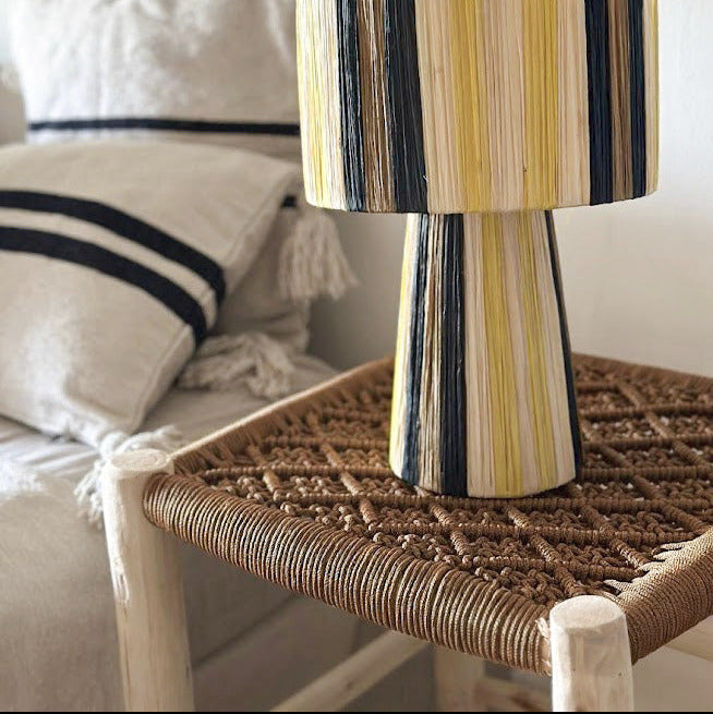 Tabouret TAMAC en fil tressé et bois brut