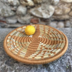 Plateau de décoration ZIG, broderie fleur orange